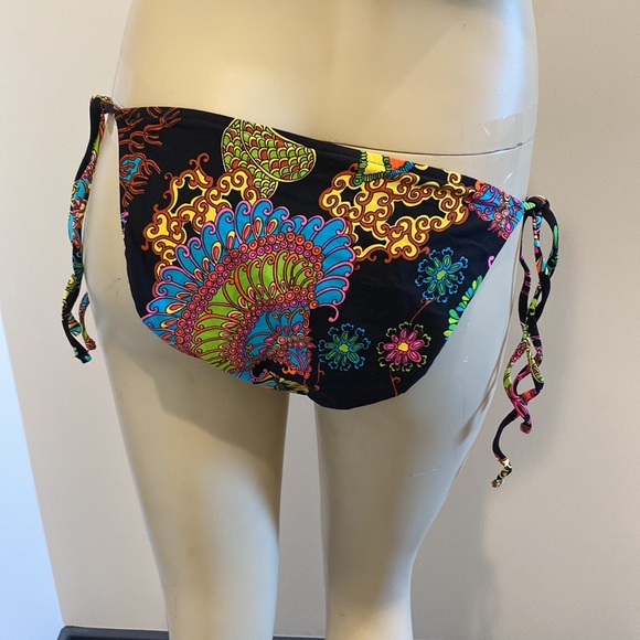 Trina Turk Bikini Bottoms NWOT size 6 - Picture 3 of 6